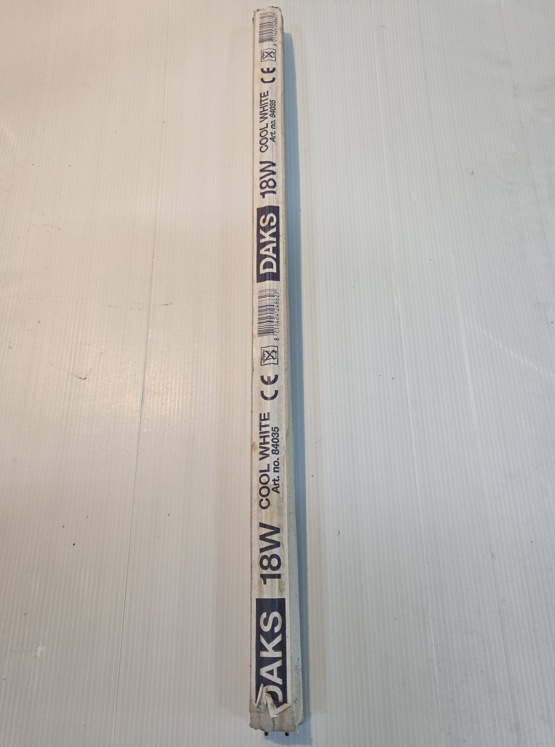 Daks 84035 18W Cool White