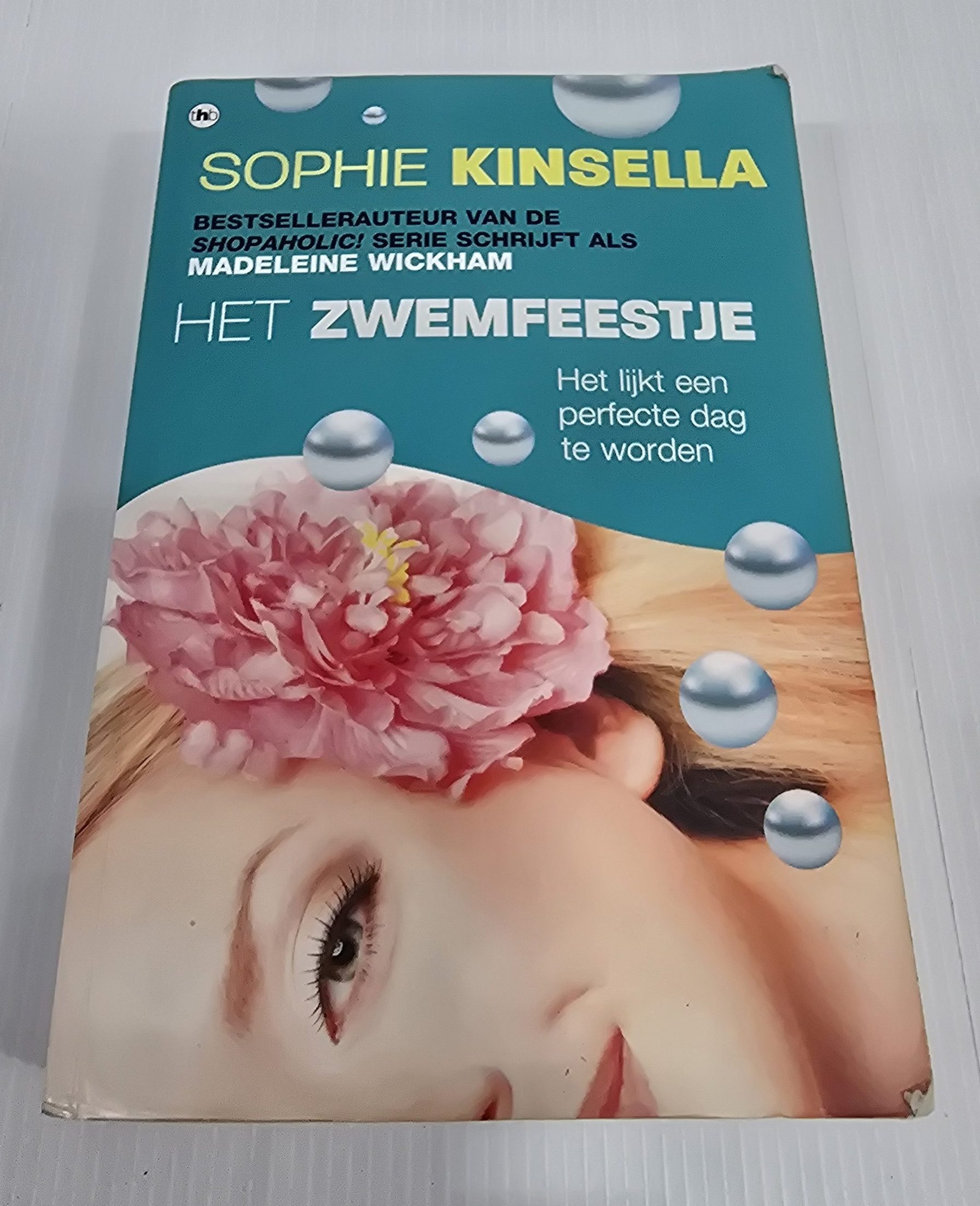 The House Of Books - Het Zwemfeestje - Sophie Kinsella