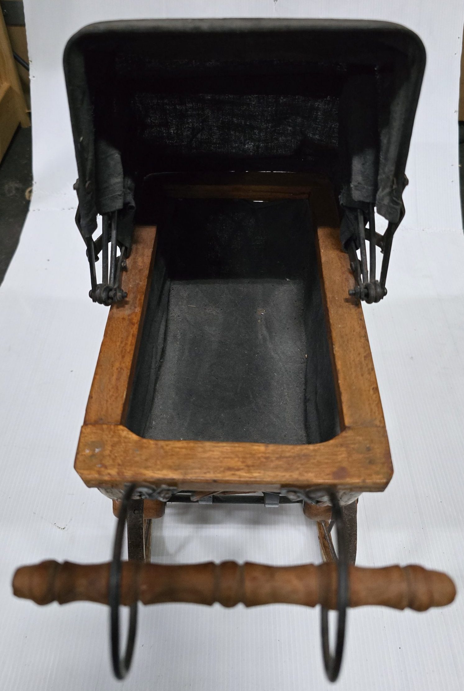 Wooden baby carriage - Image 2